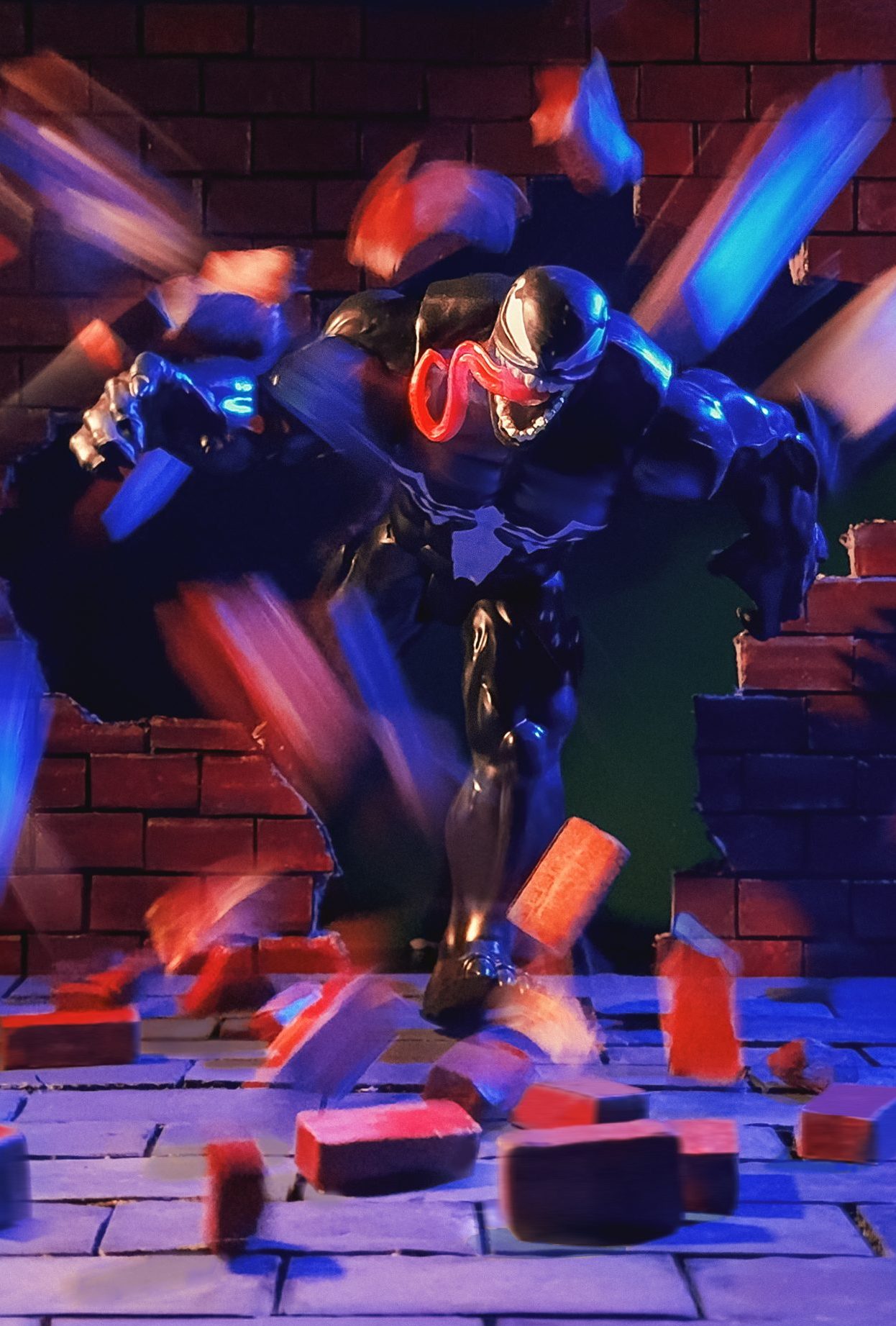 Venom rompiendo pared